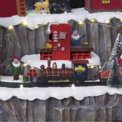 Village De Noël Animé, Lumineux Et Musical Atelier Du Père Noël - Multicolore -Homcom Boutique 3560233783752 4