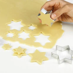 Lot De 4 Emporte-pièces De Noël En Forme D'étoiles Zenker Emporte-pièces 43009 -Homcom Boutique 4008033430098 7