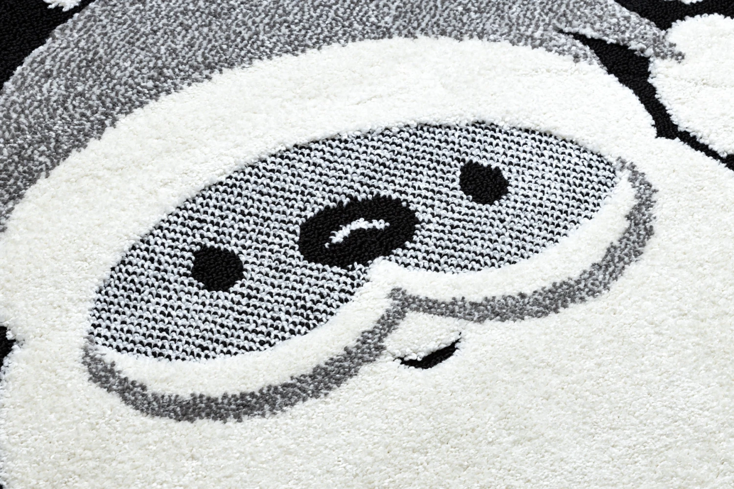 Tapis Enfant Moderne JOY Cercle Santa Père Noël, Pour Enfants - Structurel Deux Niveaux De Polaire Noir / Crème Cercle 120 Cm 5 Tapis Enfant Moderne JOY Cercle Santa Père Noël, Pour Enfants - Structurel Deux Niveaux De Polaire Noir / Crème Cercle 120 Cm – Image 5